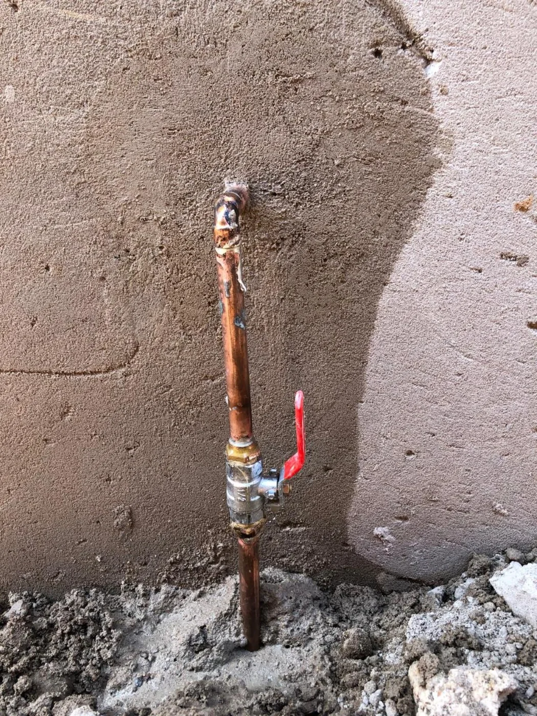 Copper pipe and shut-off valve plumbing work