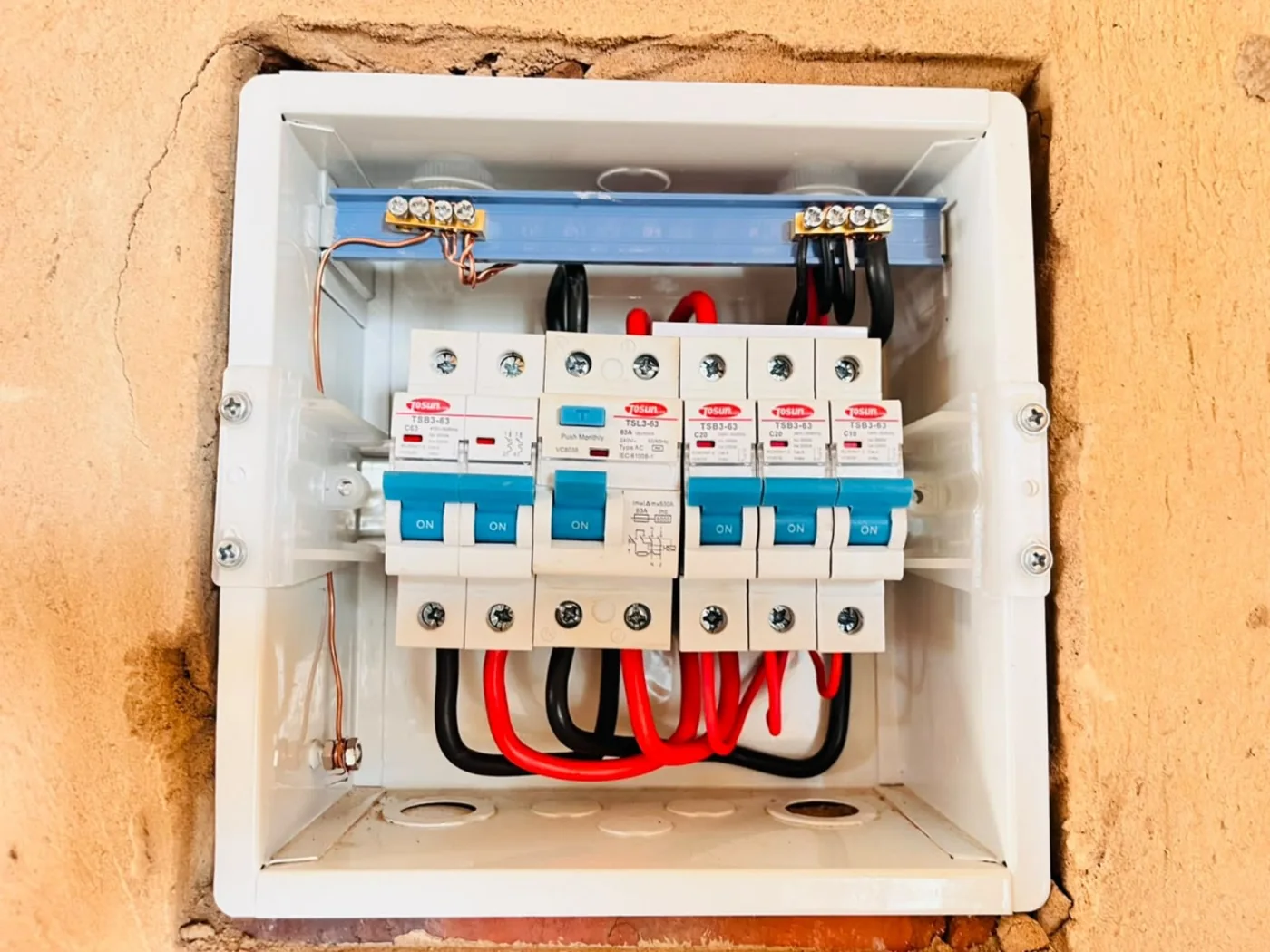 Distribution board installation